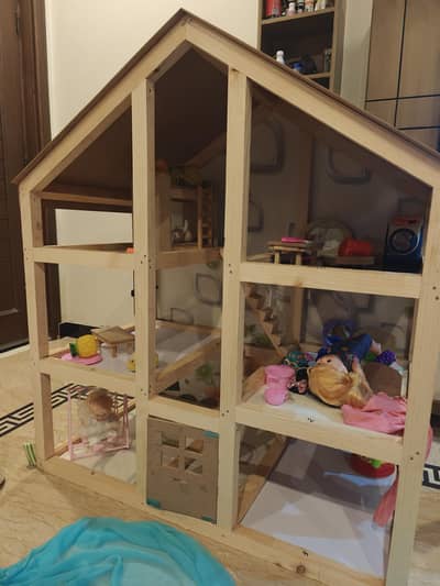 Doll house for kids