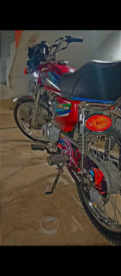 2022 Model Bike – Excellent Condition – Papers Clear – Urgent Sale