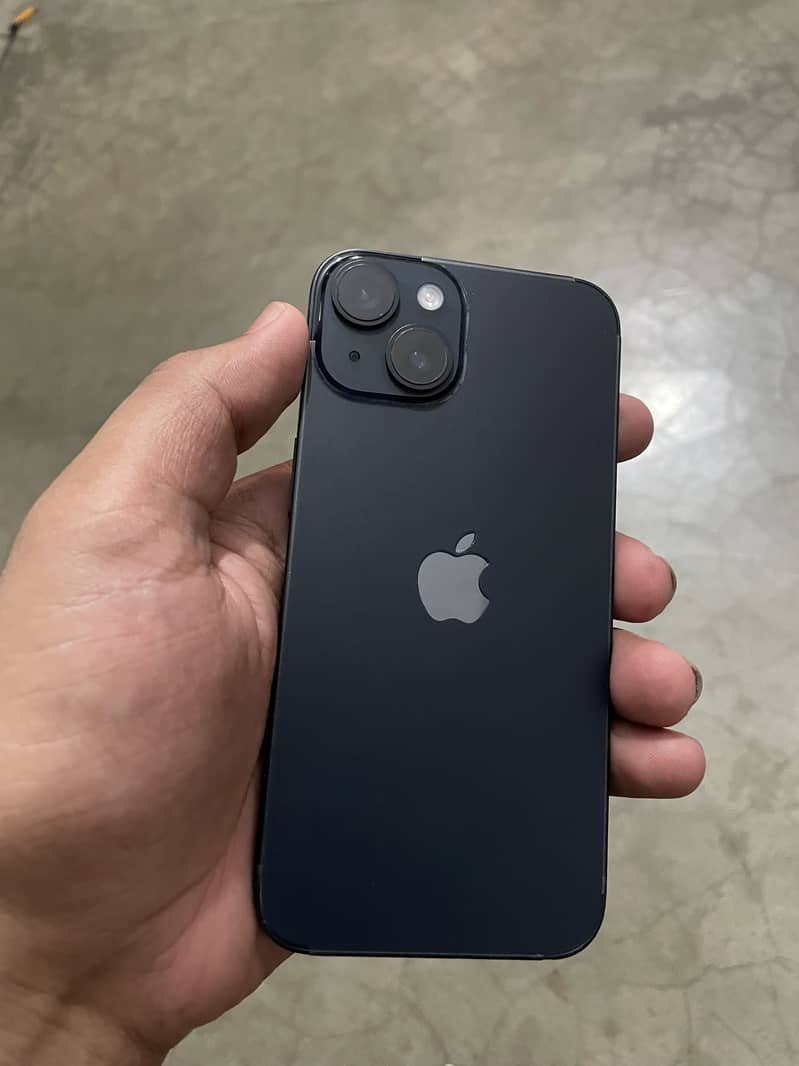 iPhone 14 3
