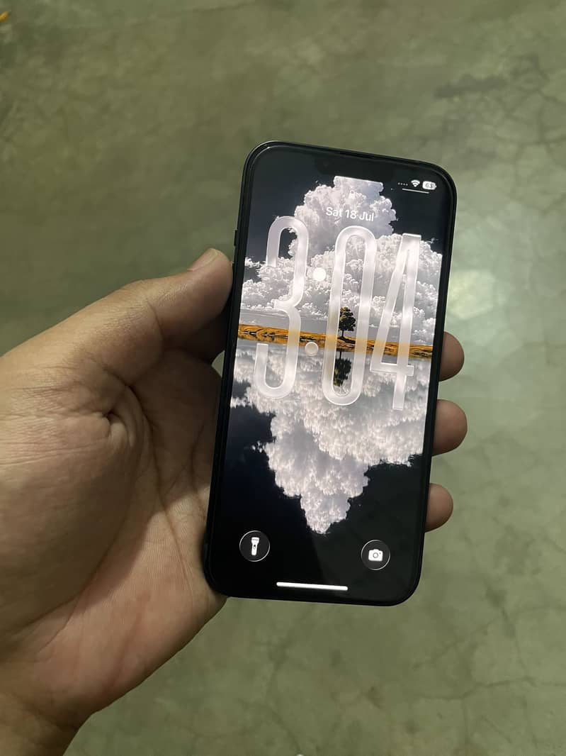 iPhone 14 8