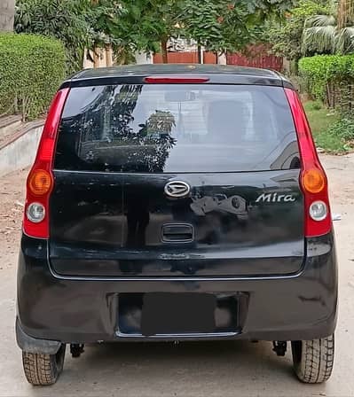 Daihatsu Mira 2012