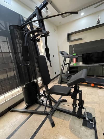 Home Gym Setup/Butterfly Arms/ Leg Extension / Multi-Station Gym