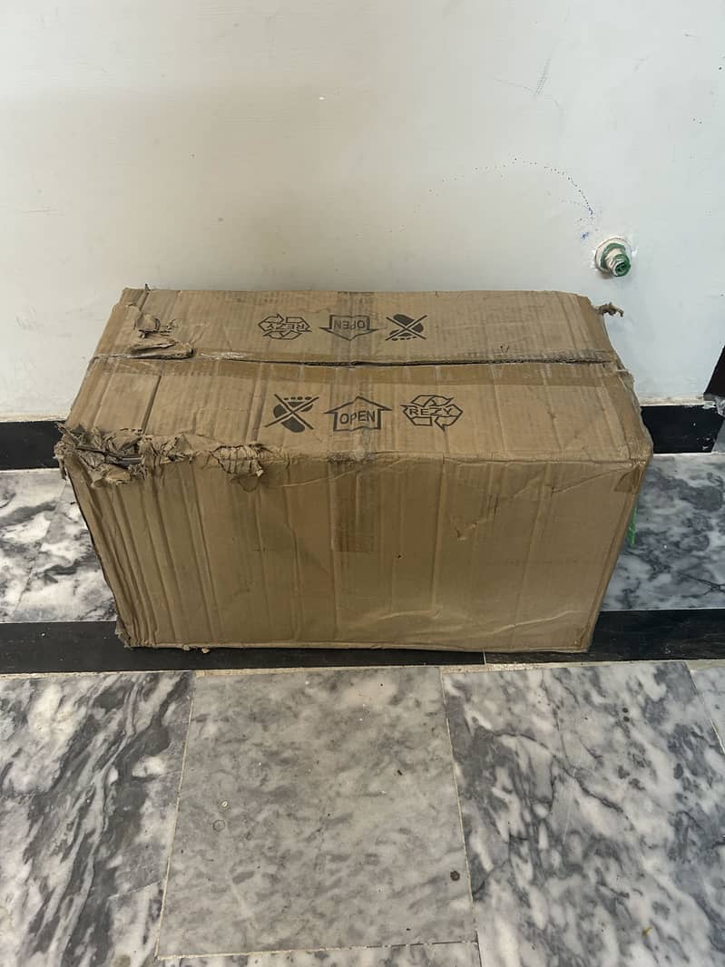 Creative table lamp bulk quantity available 14