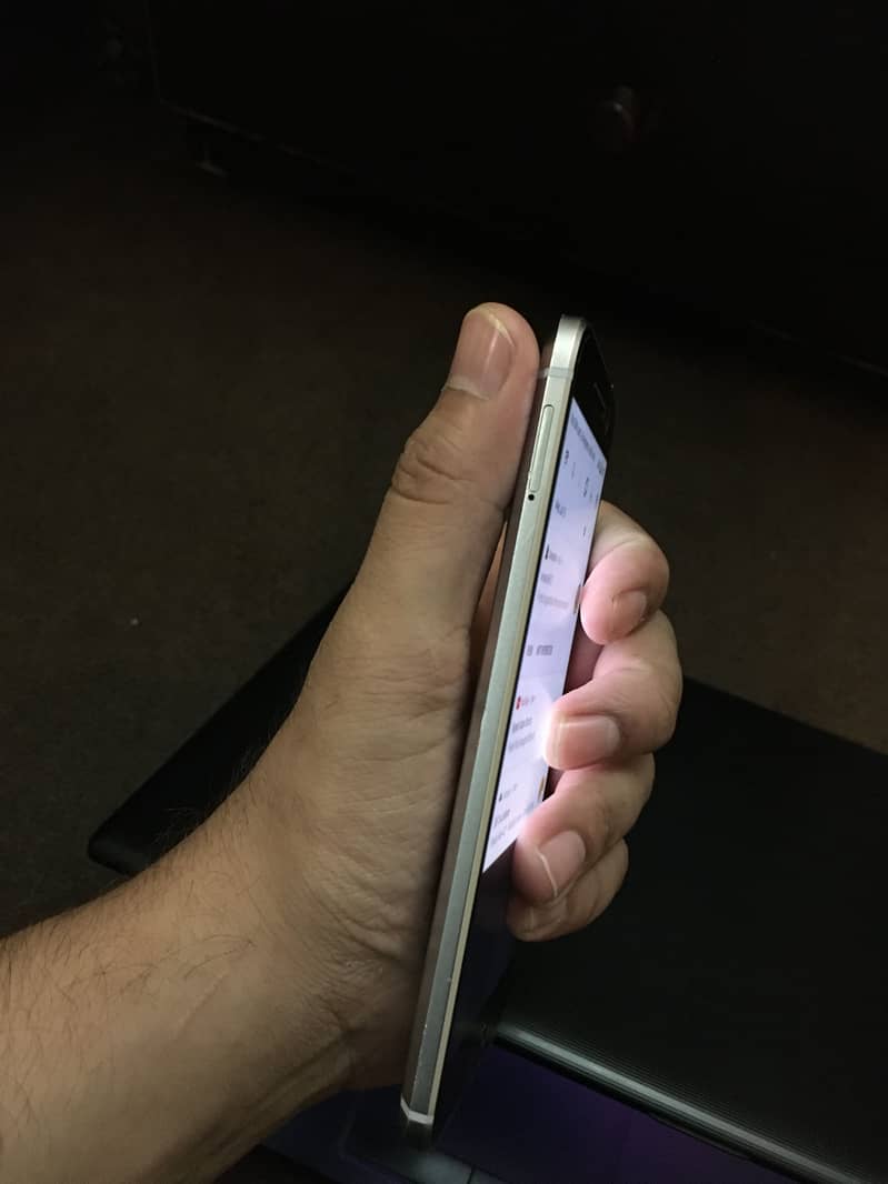 HTC 10 7