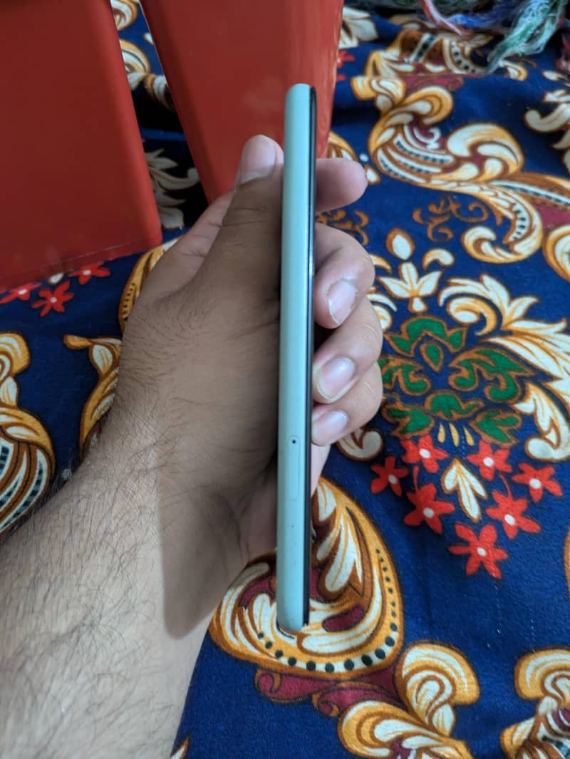 Google Pixel 5 1