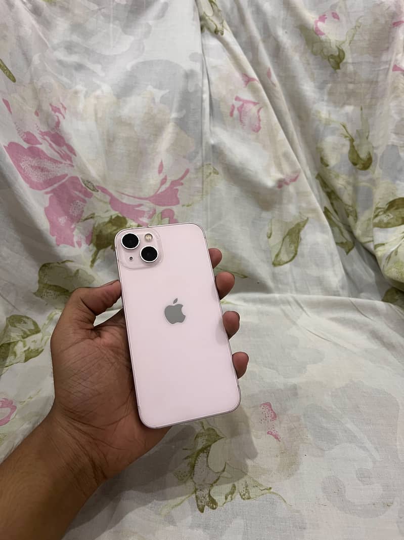 Apple iPhone 13 2