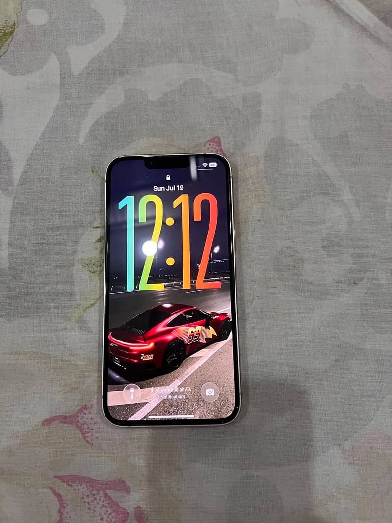 Apple iPhone 13 3