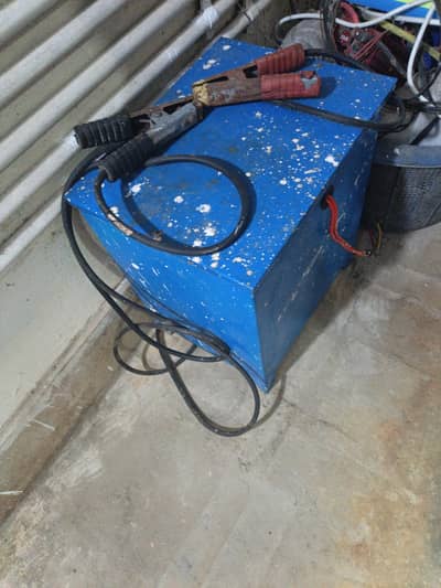 Heavy duty battery charger