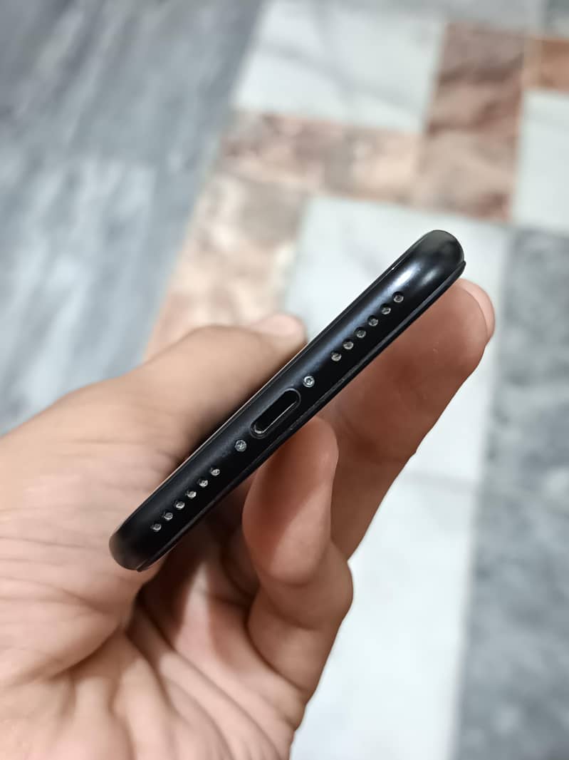 Apple iPhone SE 4