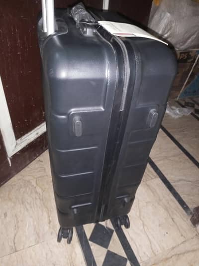 4 wheel luggage bag new
