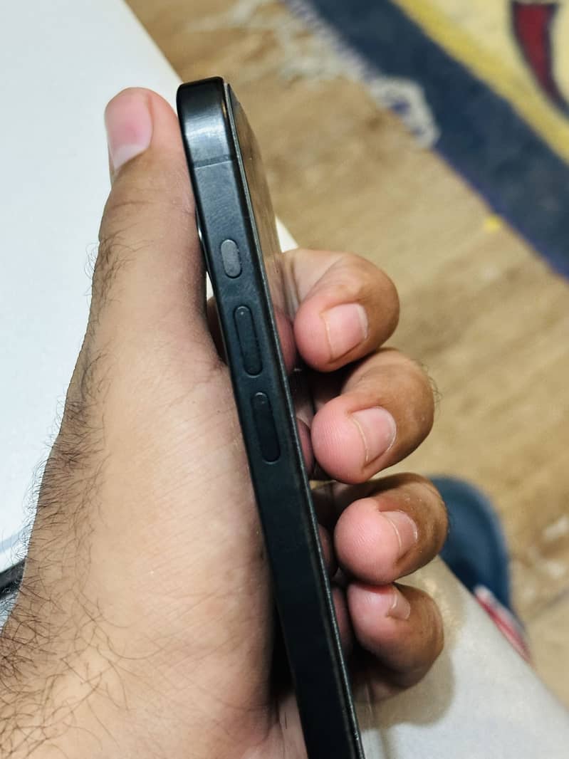 Apple iPhone 15 Pro 5
