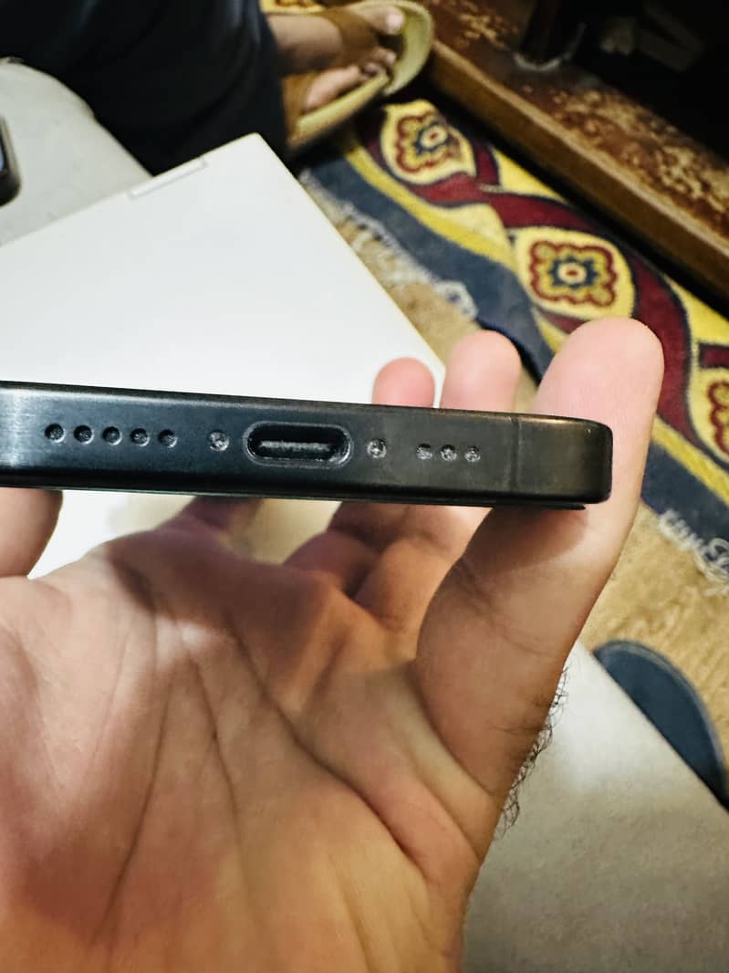 Apple iPhone 15 Pro 6