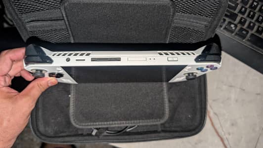Asus ROG alley 10/9