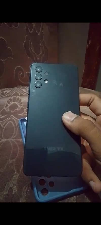 I want to sell my phone My whatsapp number 03315155676