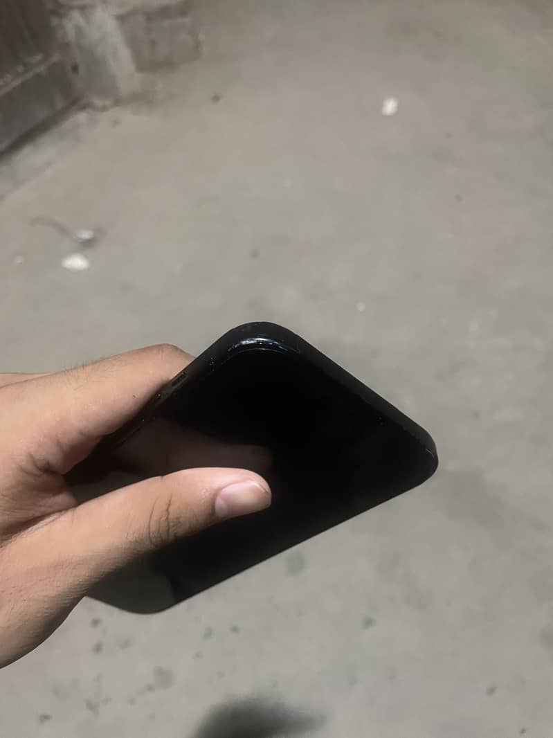 iPhone 15 plus 6