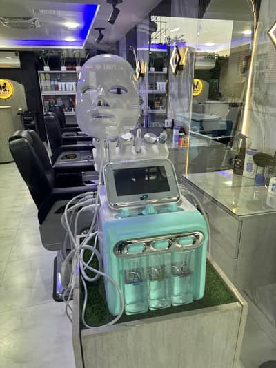 Men's Saloon for sale