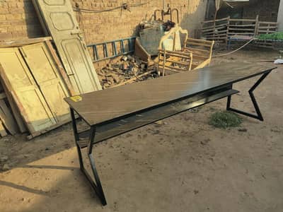 spiceal Table heavy weight+ chair