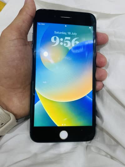 iPhone 8 Plus non pta 64Gb urgent sale. Come inbox