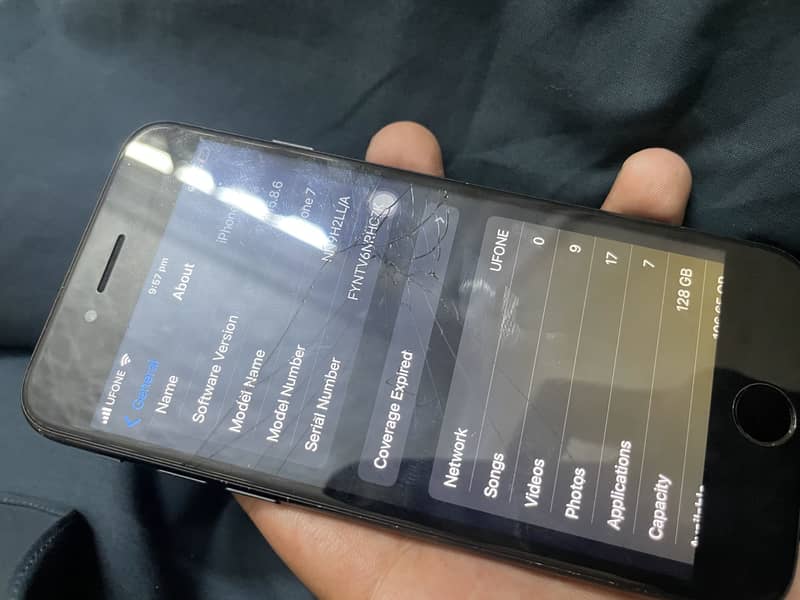 Apple iPhone 7 0