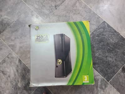 Xbox 360 250GB console