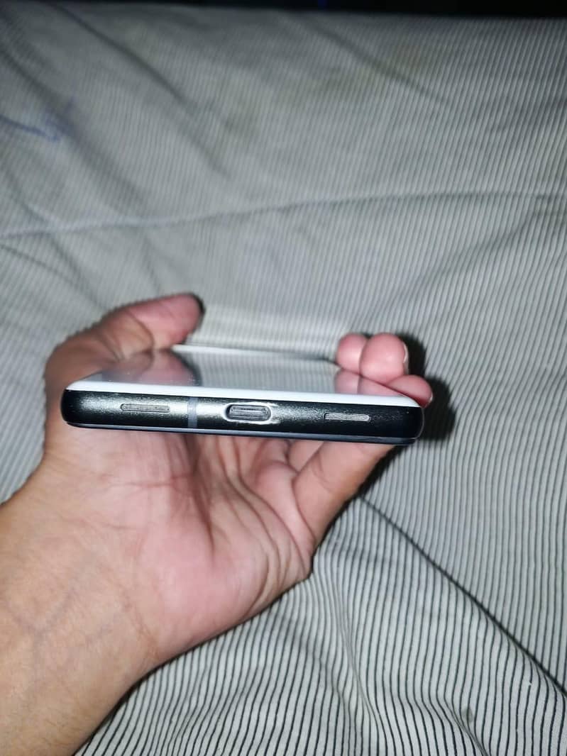 Google Pixel 6a 3