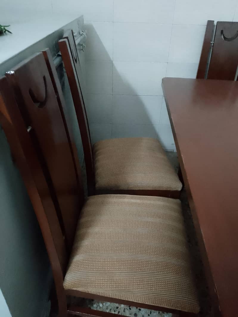 Dining table with chairs 3