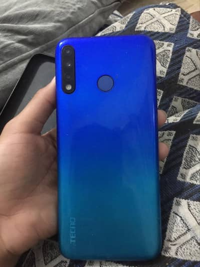 Tecno Spark 4
