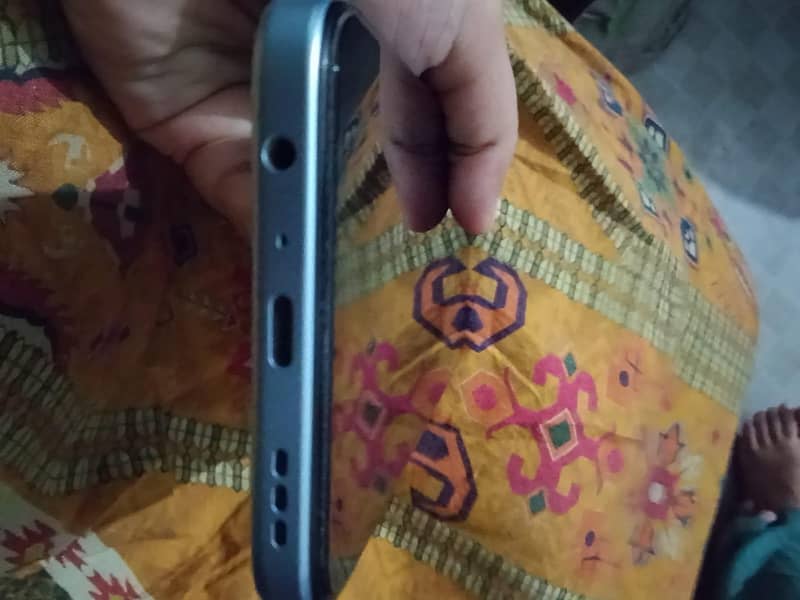 oppo a6x 3