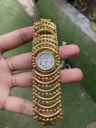 1980s Vintage Q&Q Gold plated Rare watches Japan Made