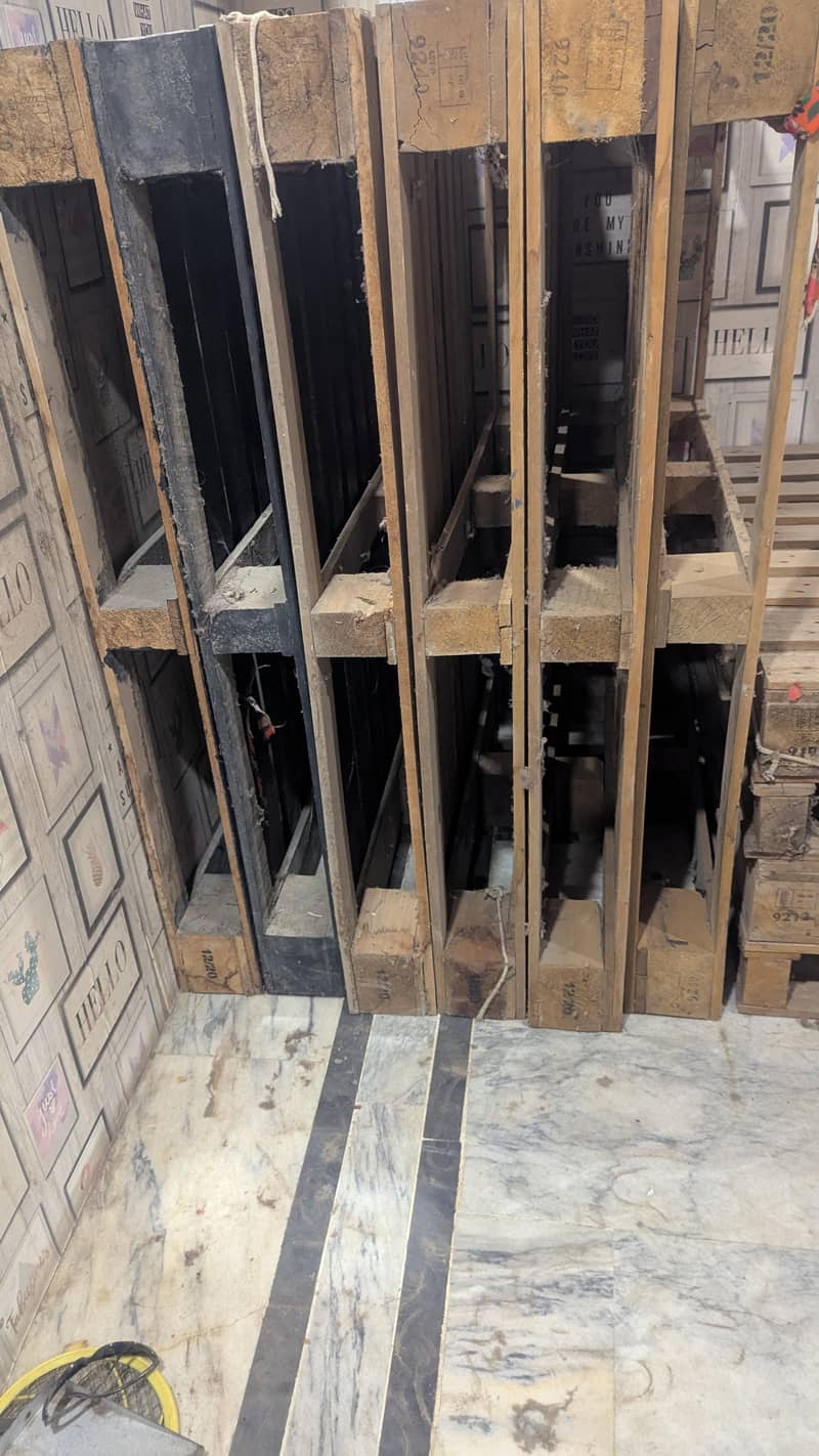 pallets bed available 3