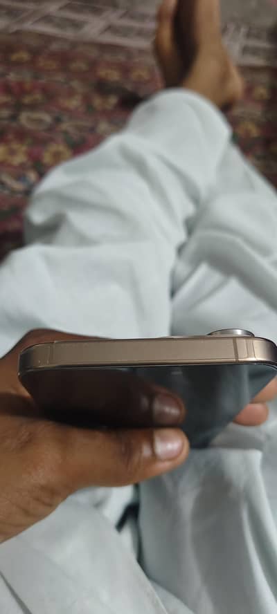 Apple iPhone 16 Pro Max