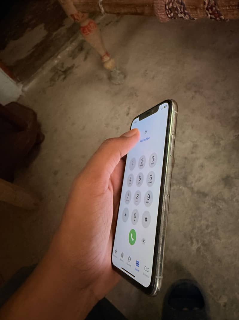 Apple iPhone X 3