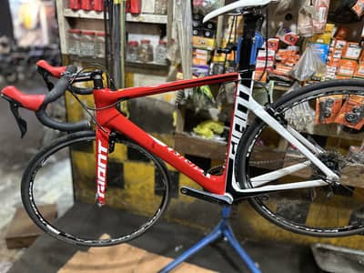 Giant road bike for sale