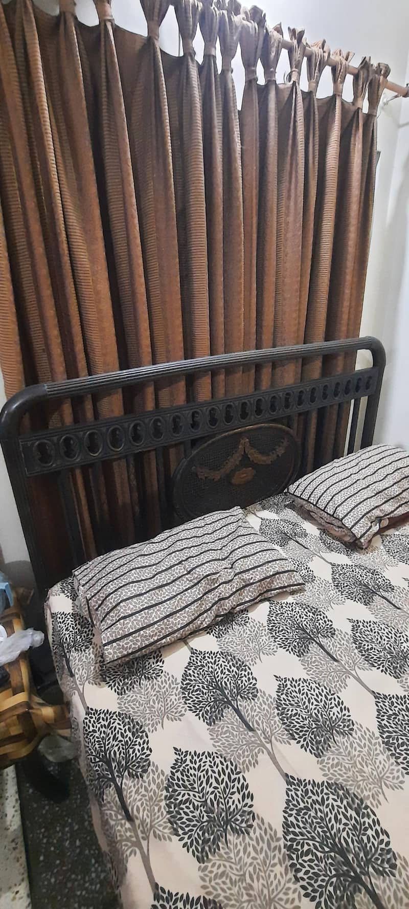 double size bed 1