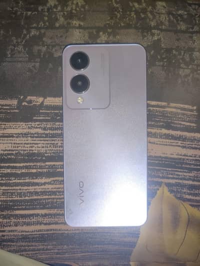 Vivo Y17s