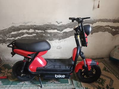 EZ Bike Scooty Bolt