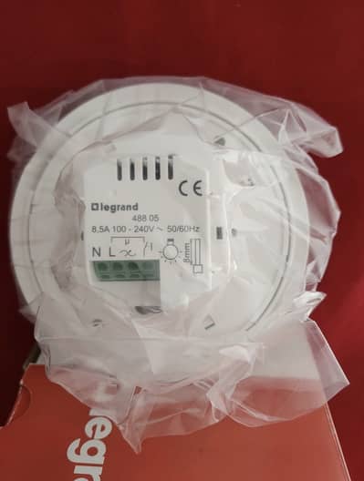 LIGHT MOSTION SENSOR