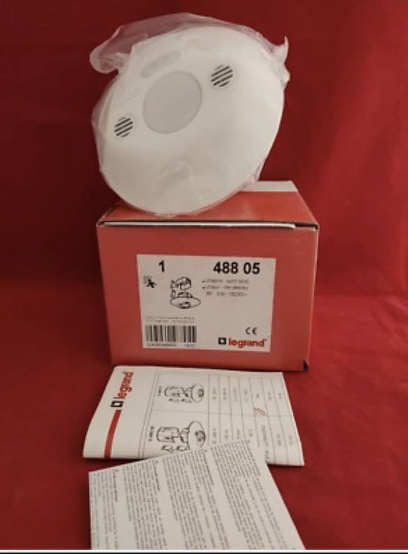 LIGHT MOSTION SENSOR 1