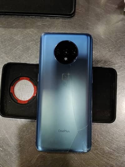 Device name  OnePlus 7T    Storage  121 GB used/256 GB  Processor  Qu