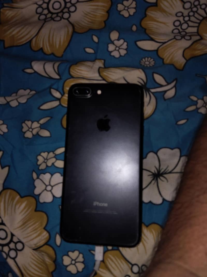 Apple iPhone 7plus 0