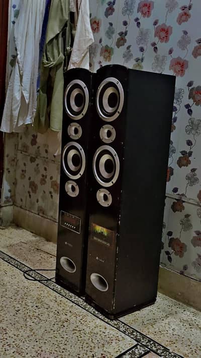 Audionic  conditoun 10/10