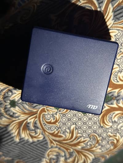 Au Power Bank