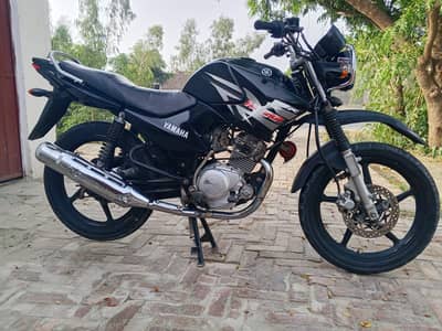 Yamaha ybg 2016 model Rs 185000