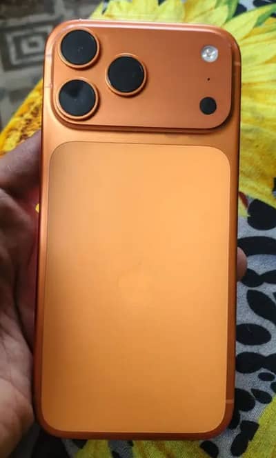 iPhone Xr into 17 pro