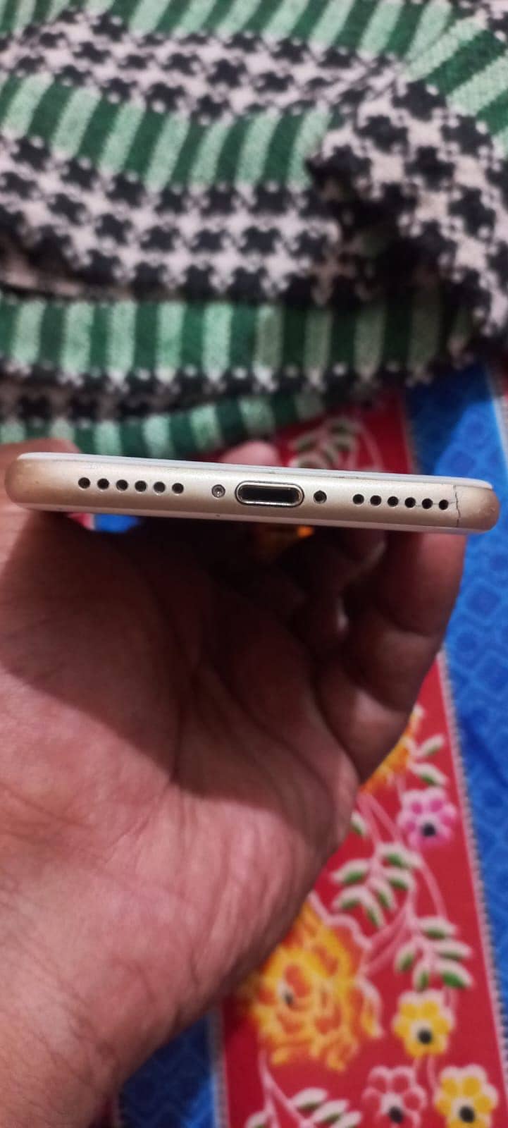 iPhone 7 3