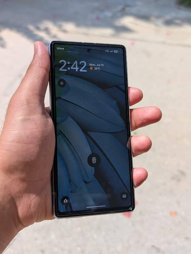 Google Pixel 7a 5
