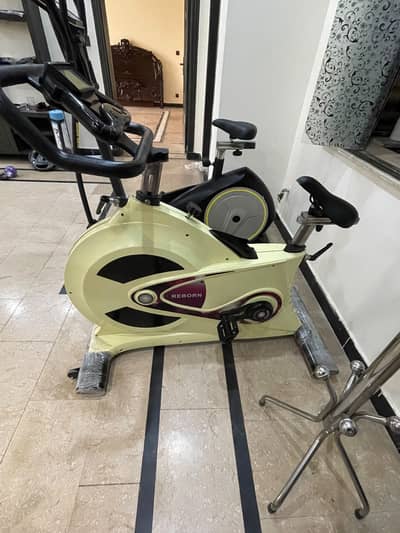 Gym Equipment/ Ellipticals/ Excersise Bike Cycle/Spin bike