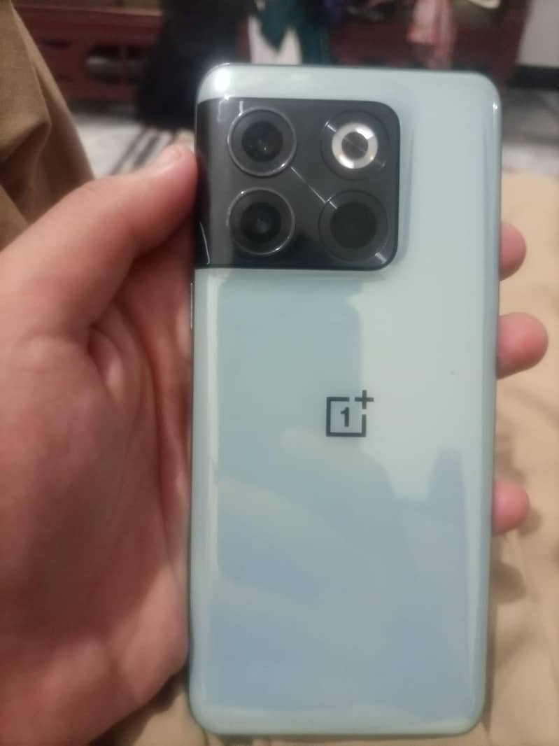 One Plus 10T 1