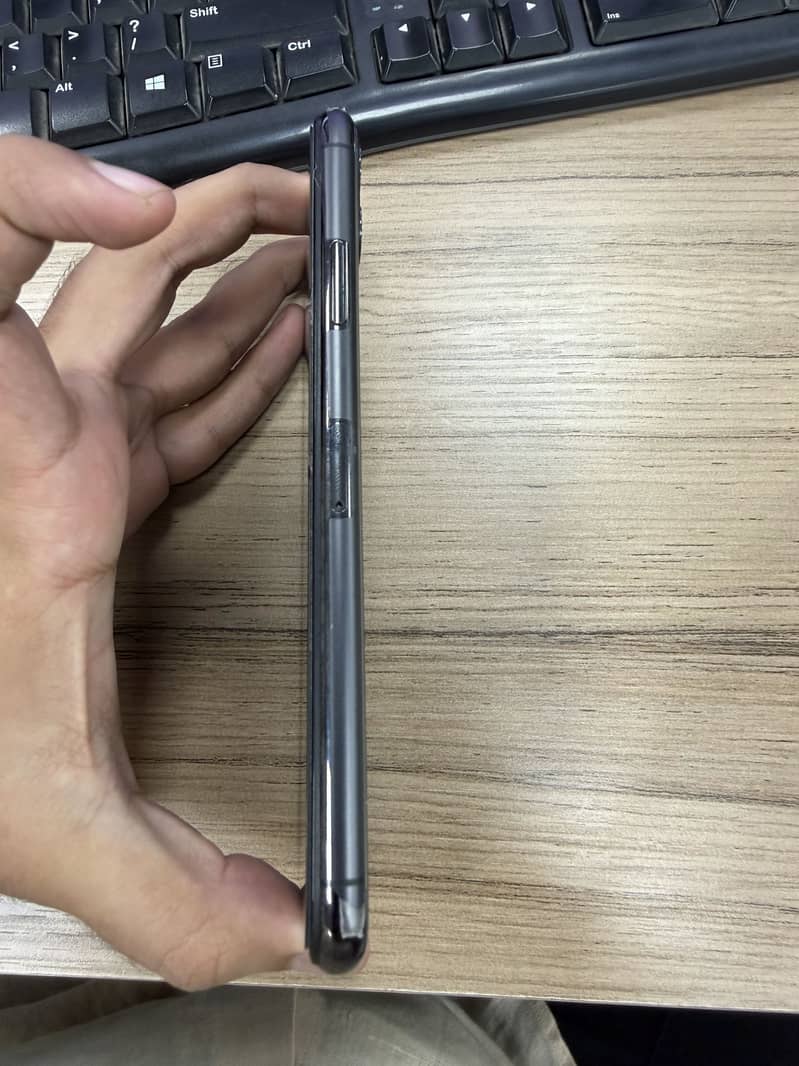 Iphone 11 pro max 1