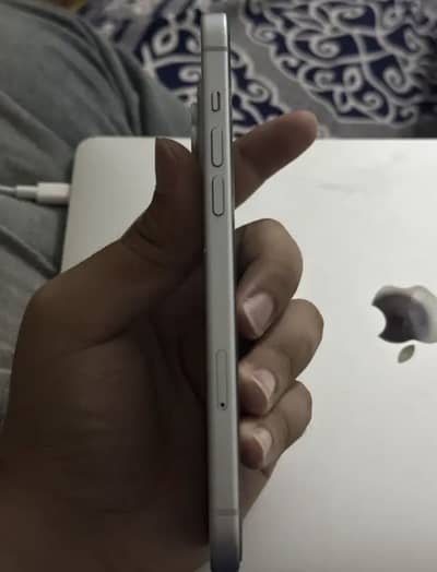 iPhone 15 plus  (Factory unlock)